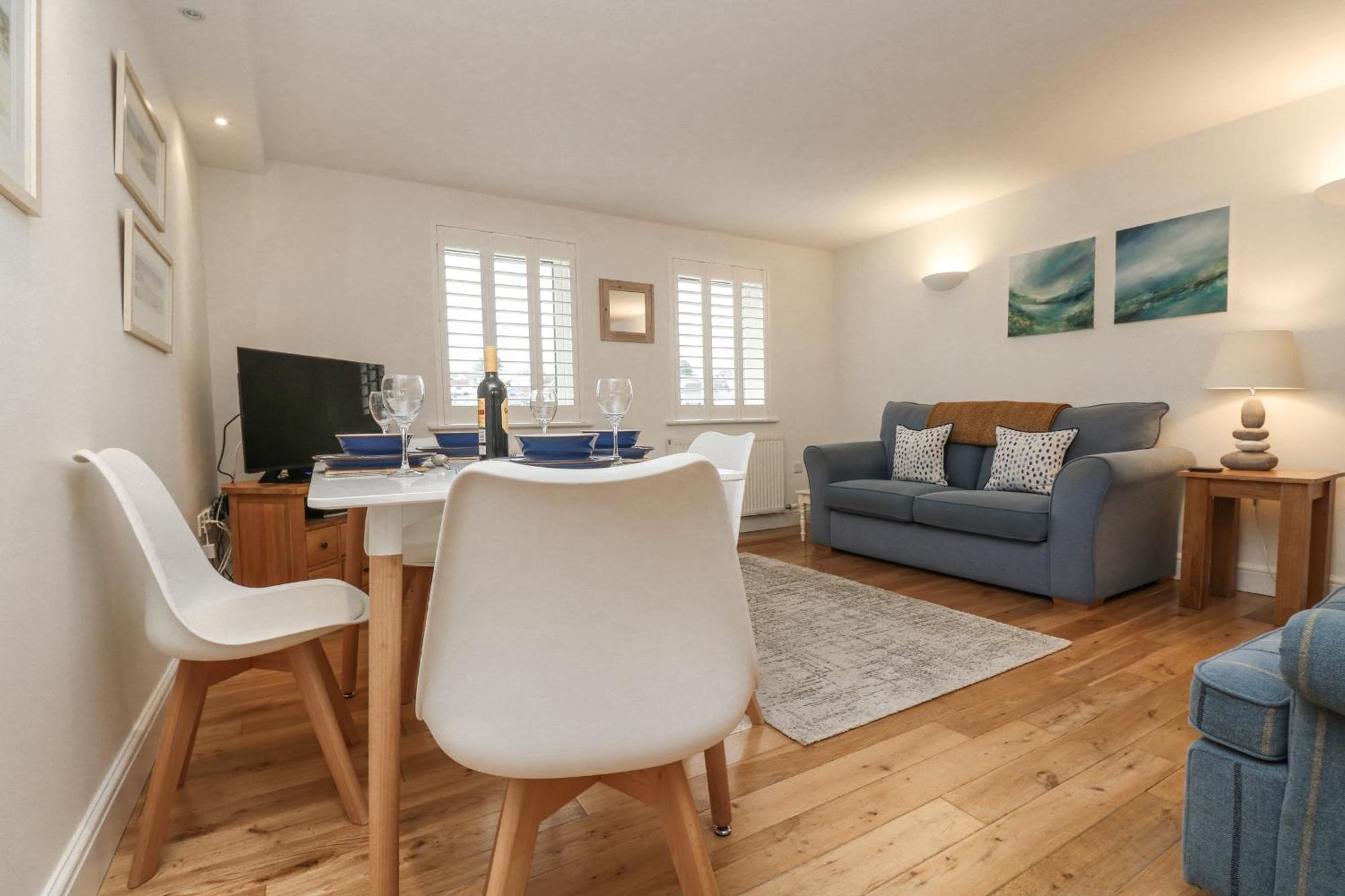 Harbour House Apartment เวดบริดจ์ ภายนอก รูปภาพ